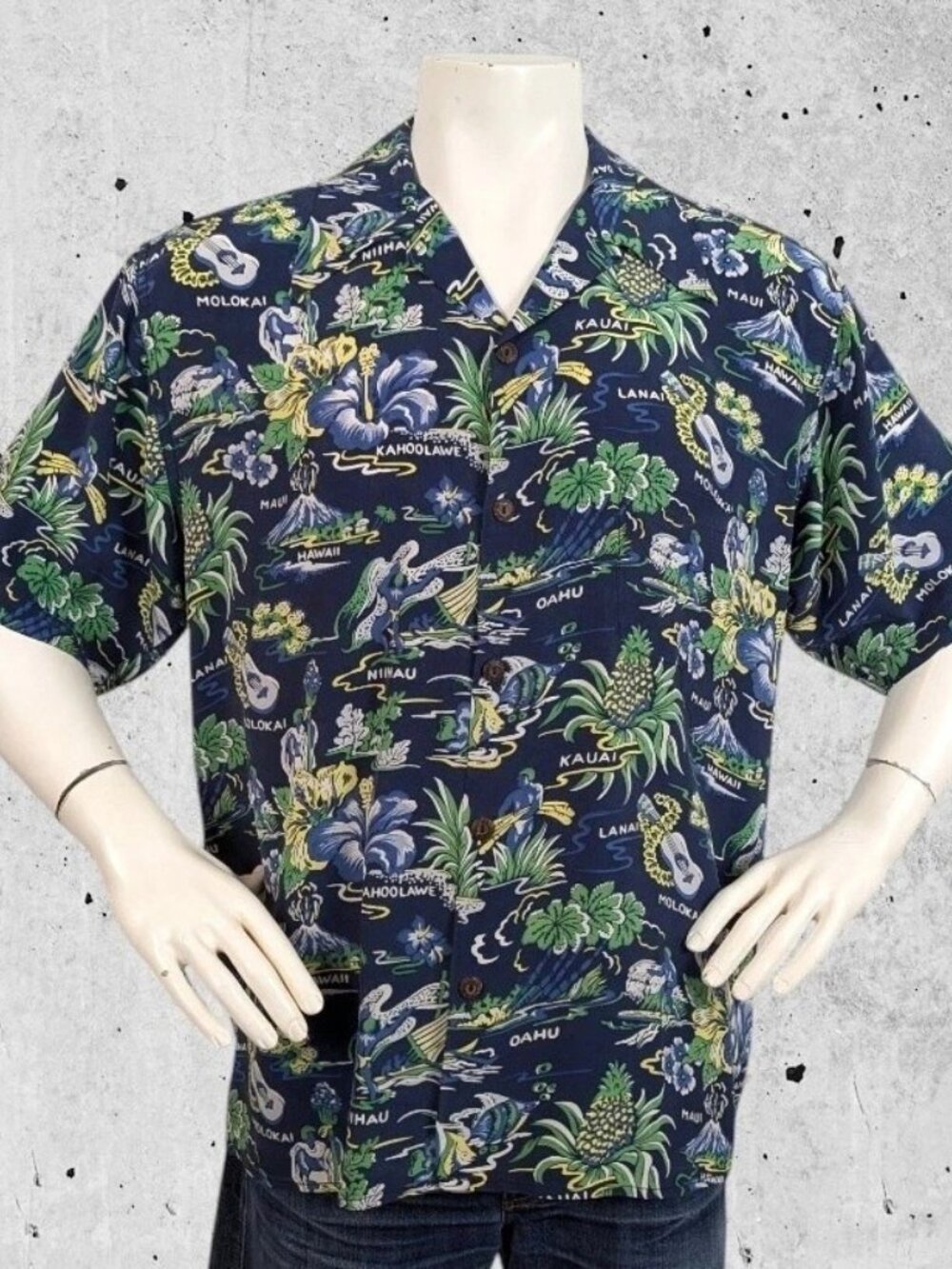 Avanti Hawaiian Shirt Size Large 100% Silk Unique Pattern